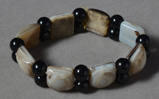 Double drilled eye agate square beads bracelet.