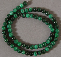 Emerald round beads